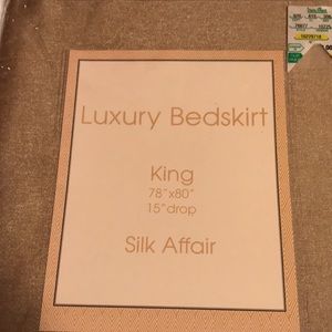 Bed Skirt Silky Gold NWT